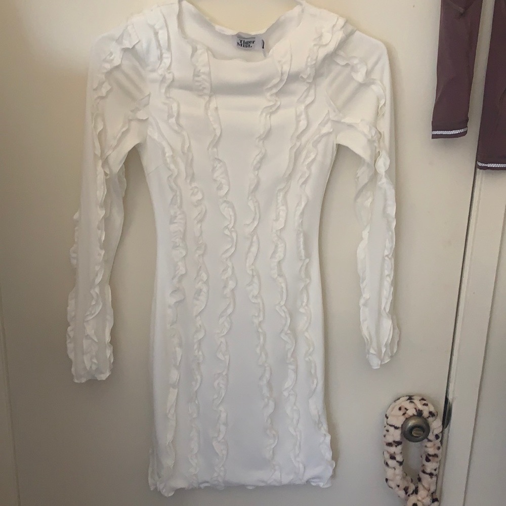 White ruffle dress - Picture 2 of 2